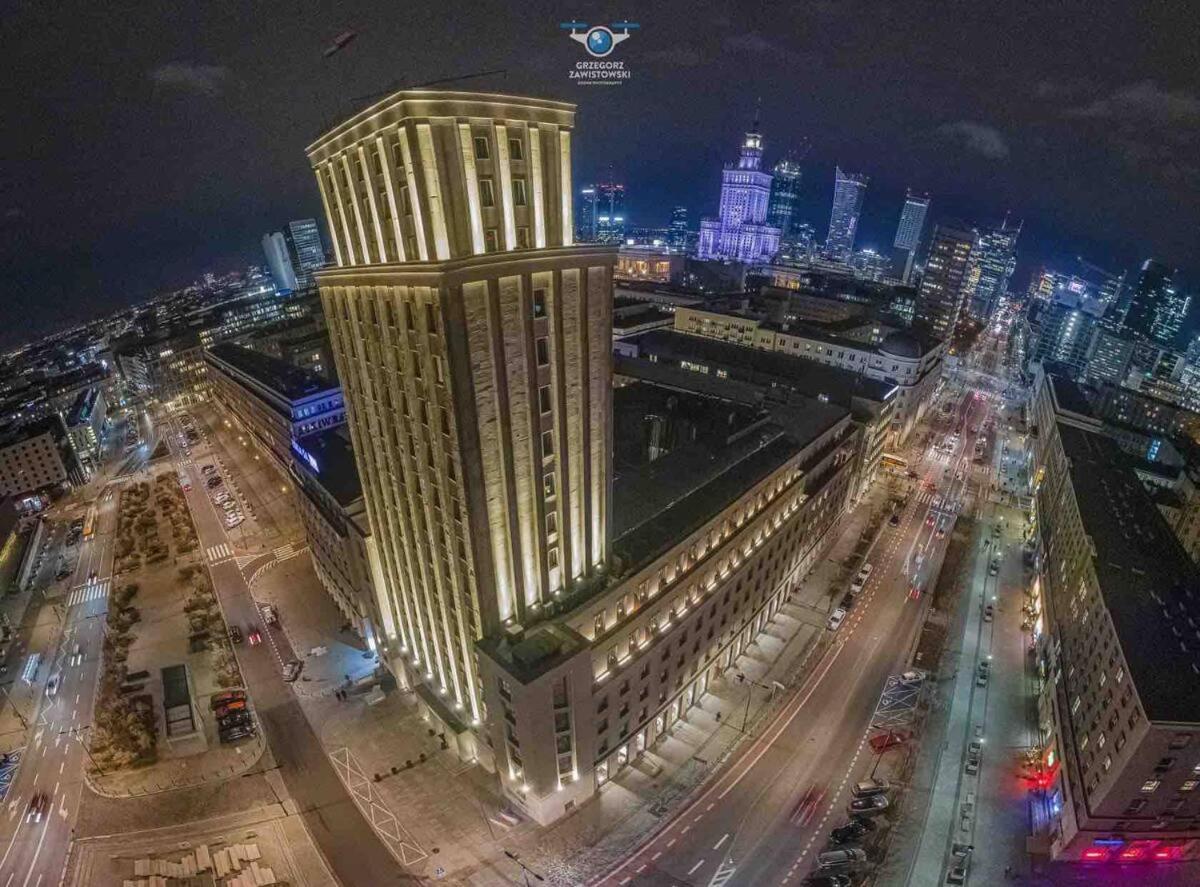 Super Gold Centrum 2X Metro Wifi 600 Mb/S Netflix Hbo Appletv Warsaw Exterior photo